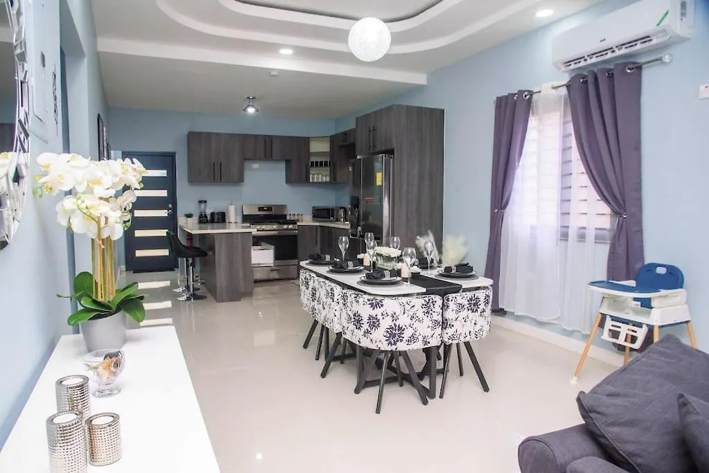 בית נופש אוצ'ו ריוס Montana Villa ג'מייקה